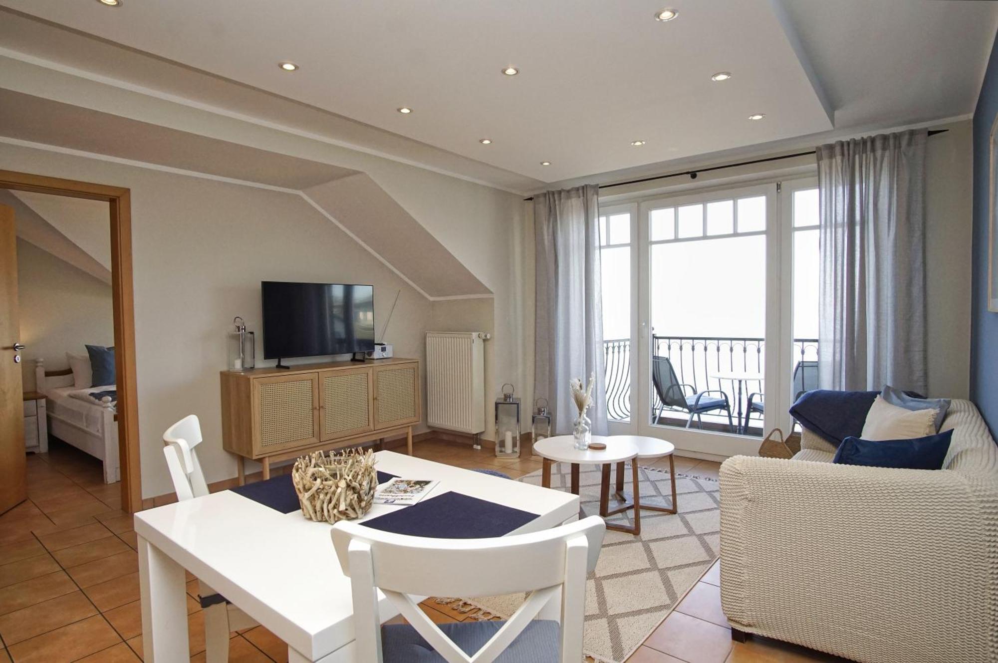 Ferienwohnung Mit Traumhaftem Meerblick - Haus Am Meer Fewo 10 Lohme Bagian luar foto